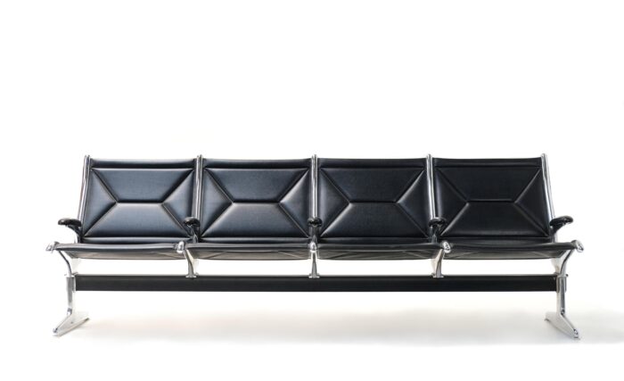 Sofa Tandem four Seater Design Charles Eames for Herman Miller 60s
