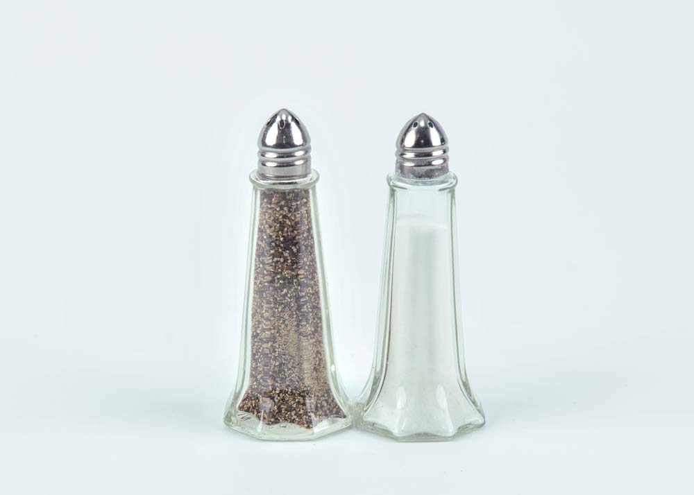 Glass Salt and Pepper Shaker Set – silver top - The Party Rentals