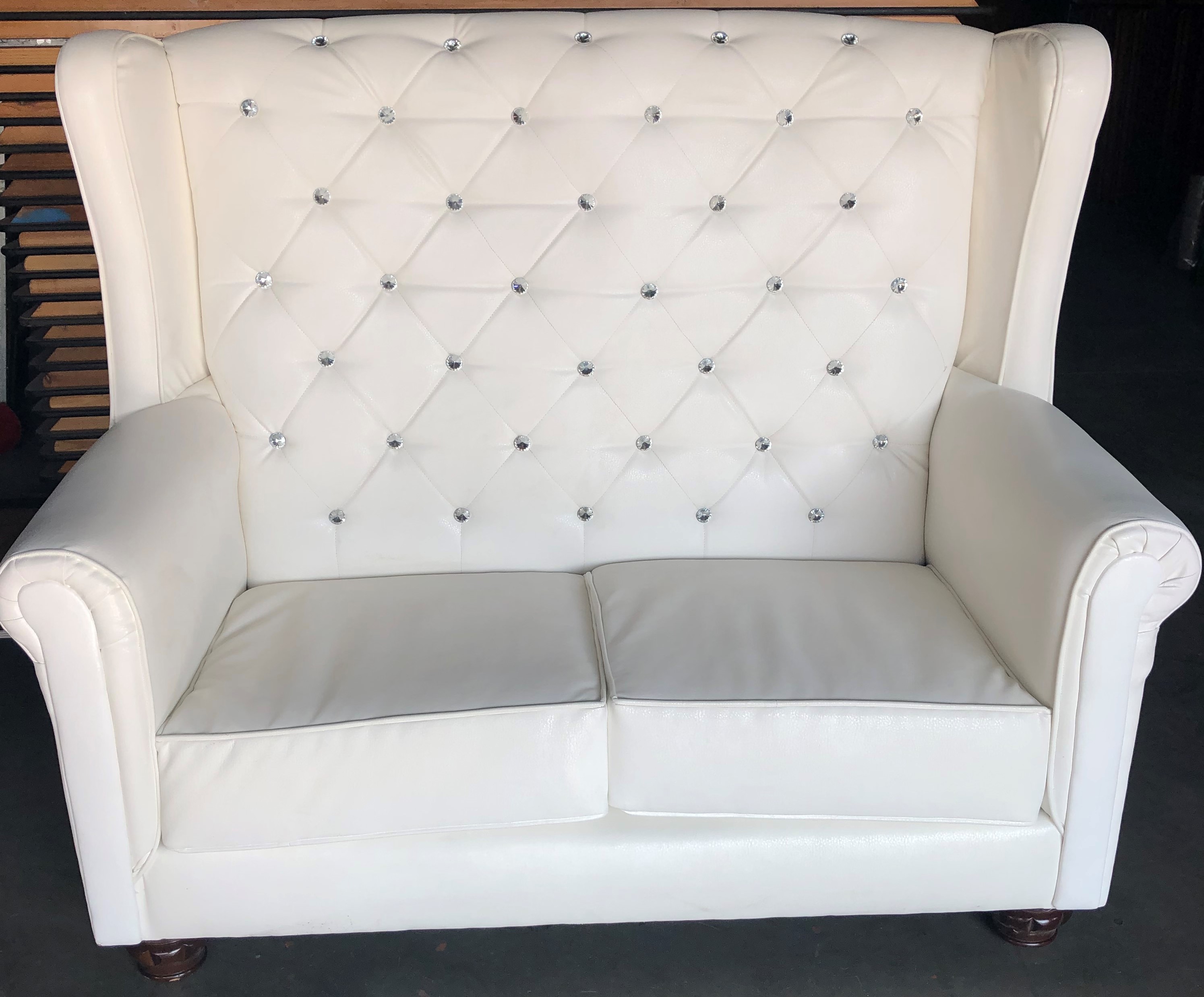 White Love Seat Crystal Tufted Del Rey Party Rentals